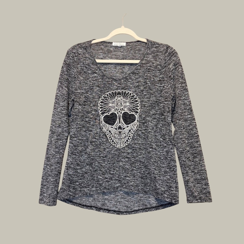 Aeropostale Top Women Medium Gray Skull Lace Graphic Textured Stitching Edgy Emo